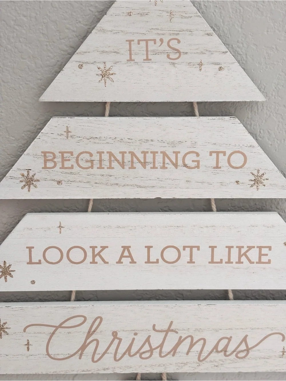 WONDERSHOP Christmas Tree Wall Hanging NWT